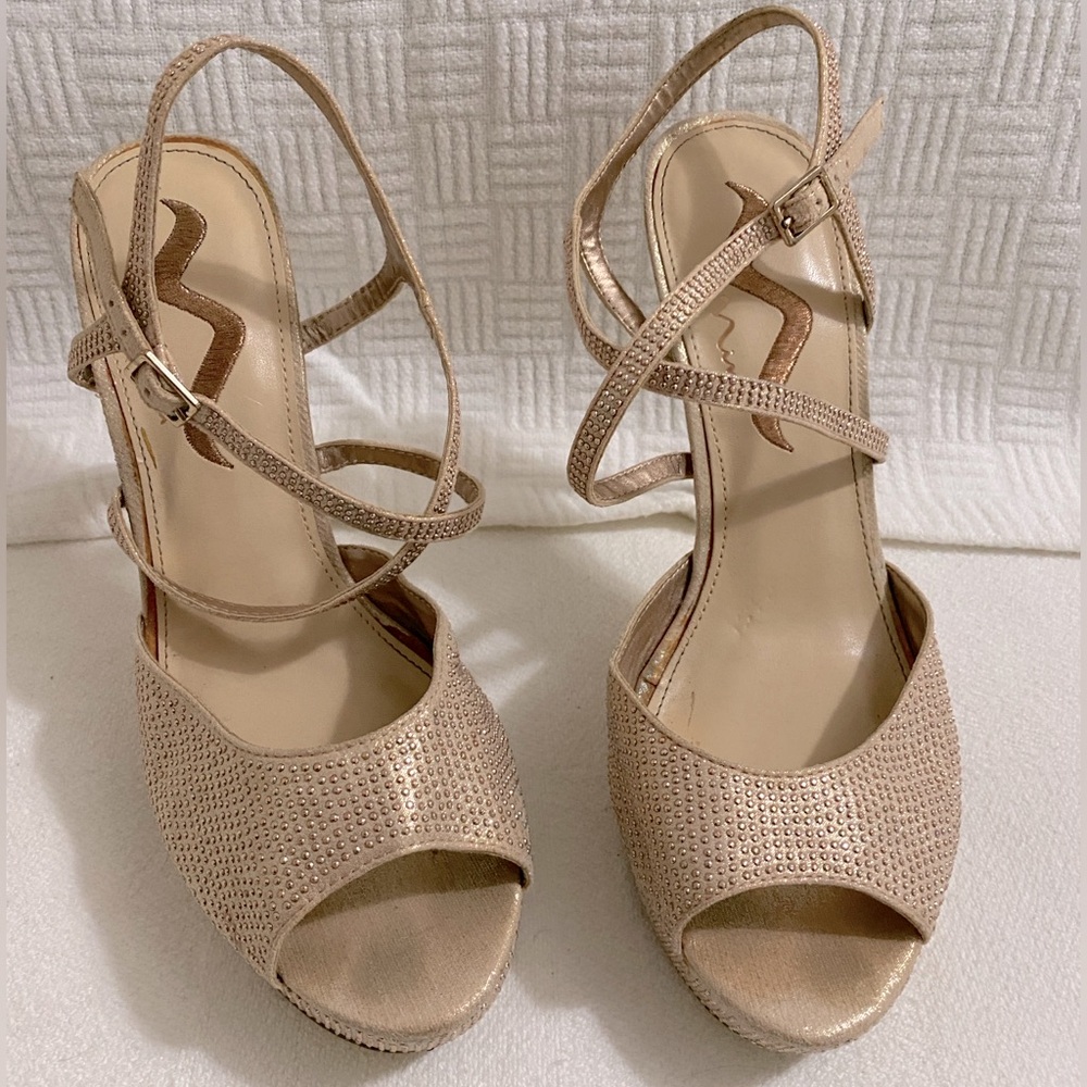 Elegant Nina light pink Strappy Women's Heels